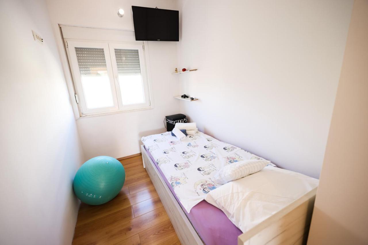 Apartman Heder 자다르 외부 사진