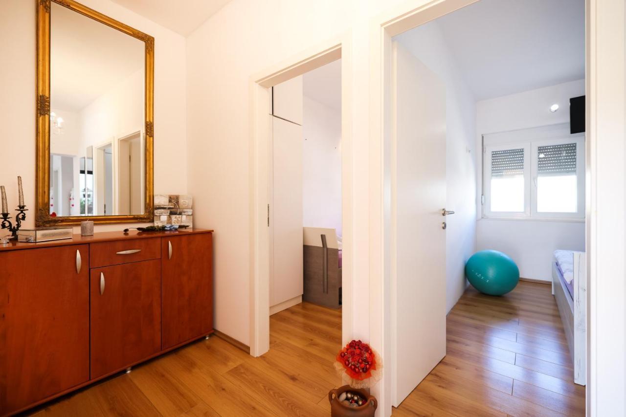 Apartman Heder 자다르 외부 사진